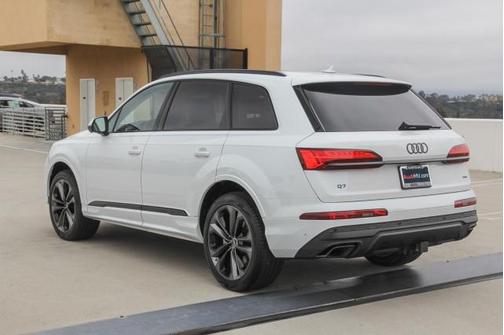 2025 Audi Q7 55 Premium Plus