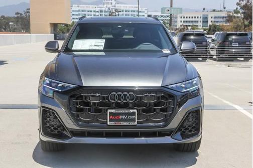 2025 Audi Q8 55 Premium Plus