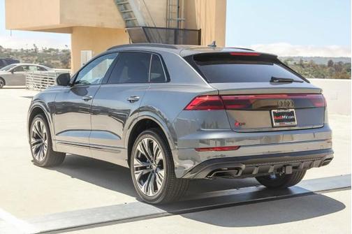 2025 Audi Q8 55 Premium Plus
