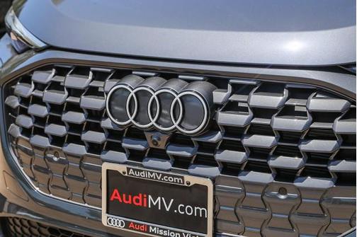 2025 Audi Q5 Premium