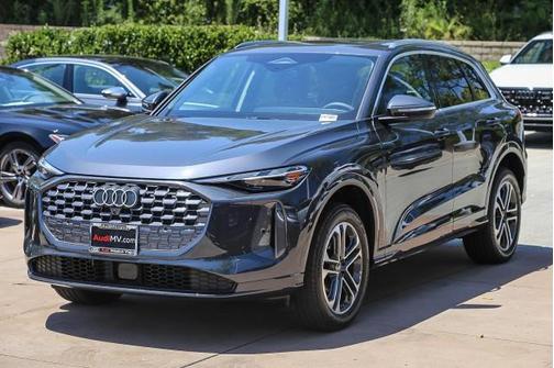 2025 Audi Q5 Premium