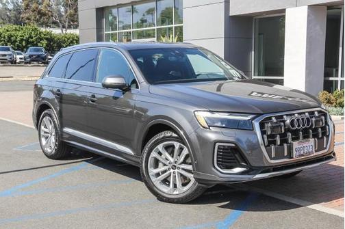 2025 Audi Q7 45 Premium