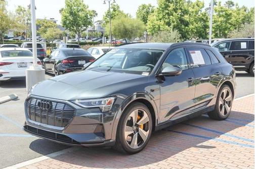 2023 Audi e-tron Premium Plus quattro