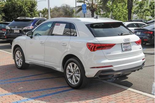 2022 Audi Q3 45 S line Premium