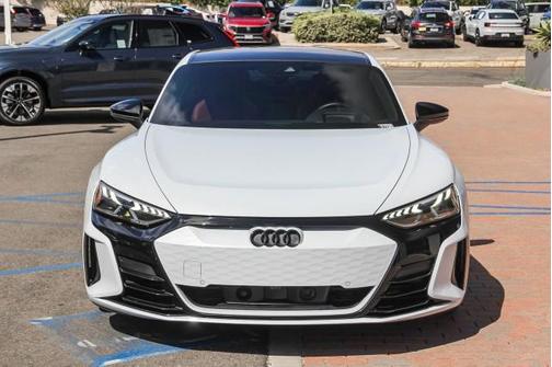 2023 Audi e-tron GT Prestige quattro