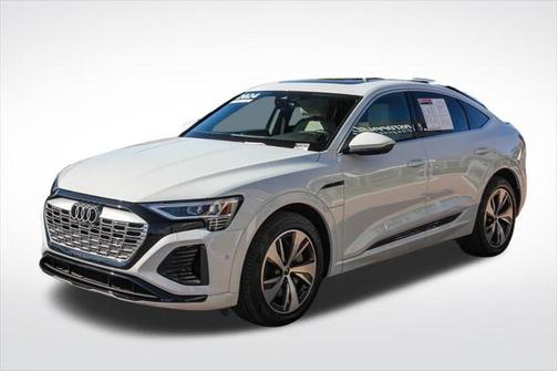 2024 Audi Q8 e-tron S line Premium Plus quattro