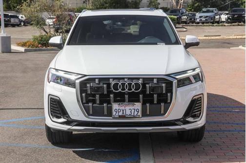 2025 Audi Q7 45 Premium