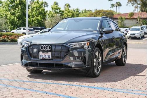2022 Audi e-tron Premium