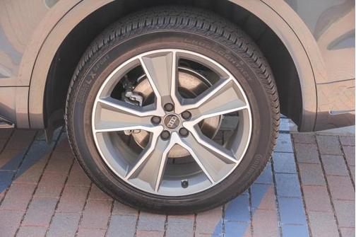 2025 Audi Q5 45 S line Premium
