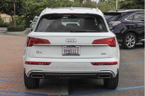 2024 Audi Q5 45 S line Premium