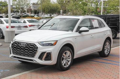2024 Audi Q5 45 S line Premium
