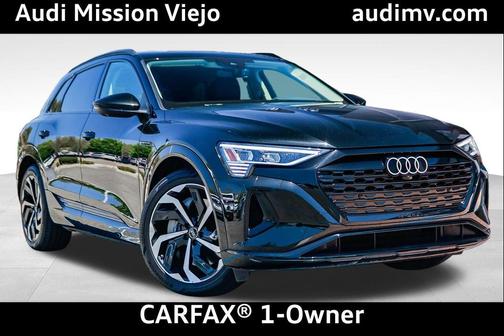 Mythos Black Metallic 2024 Audi Q8 e-tron Premium Plus