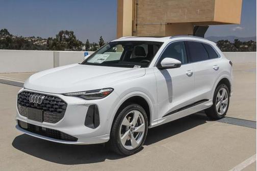 2025 Audi Q5 Premium Plus