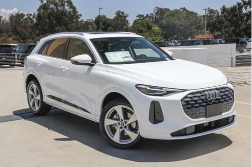 2025 Audi Q5 Premium Plus
