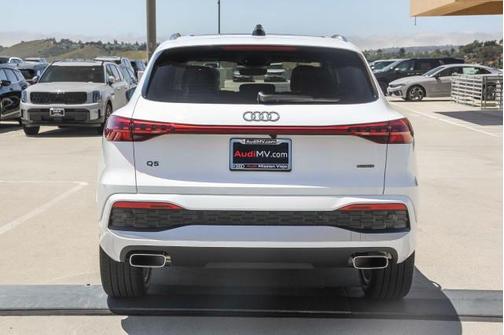 2025 Audi Q5 Premium Plus
