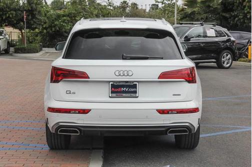 2022 Audi Q5 45 S line Premium