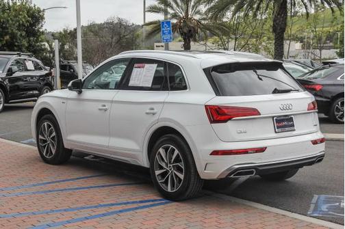 2022 Audi Q5 45 S line Premium