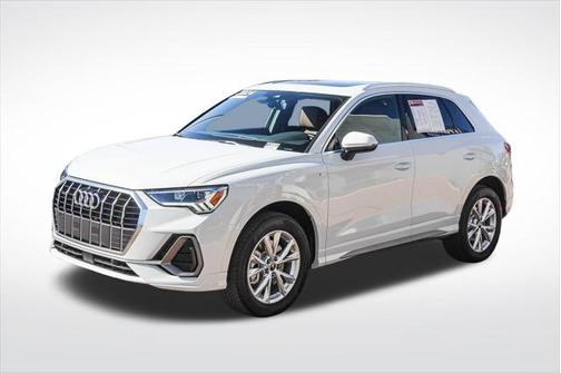 2024 Audi Q3 Premium 45 TFSI S line quattro Tiptronic