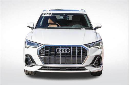 2024 Audi Q3 Premium 45 TFSI S line quattro Tiptronic