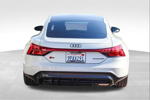 Suzuka Gray Metallic 2024 Audi RS e-tron GT quattro