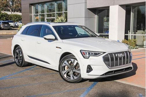 2021 Audi e-tron Premium Plus quattro