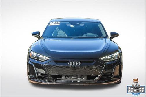 2024 Audi e-tron GT Premium Plus quattro