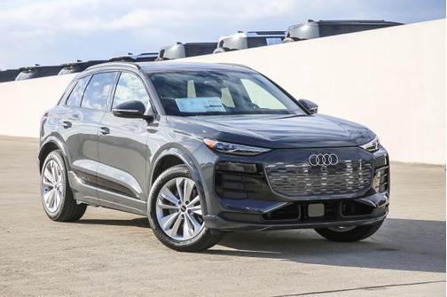 2025 Audi Q6 e-tron Premium