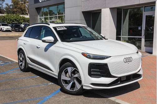 2025 Audi Q6 e-tron Premium Plus quattro