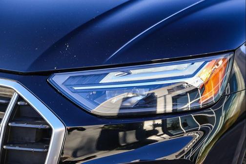 2023 Audi Q5 40 Premium