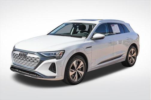 2024 Audi Q8 e-tron Premium Plus quattro