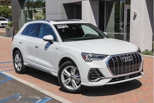 2024 Audi Q3 Premium 45 TFSI S line quattro Tiptronic