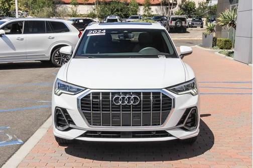 2024 Audi Q3 Premium 45 TFSI S line quattro Tiptronic