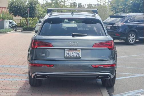 2022 Audi Q5 45 S line Premium
