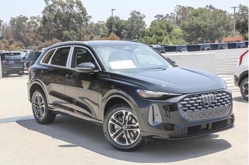 2025 Audi Q5 Premium