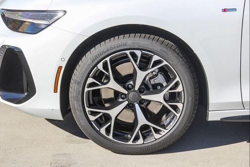 2026 Audi A6 Premium Plus quattro S tronic