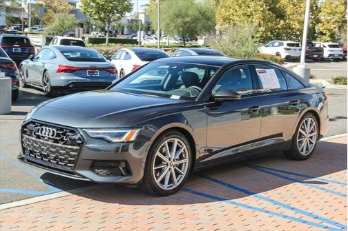 2025 Audi A6 Premium Plus 45 TFSI quattro S tronic