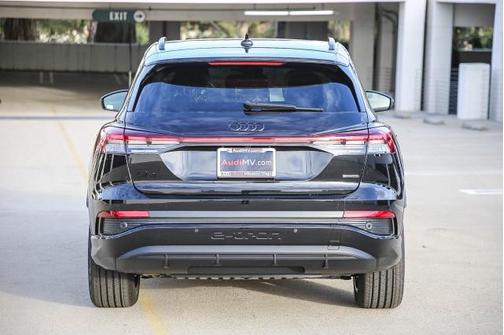 2025 Audi Q4 e-tron Premium 55 quattro