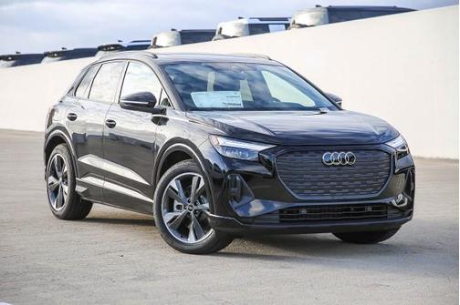 2025 Audi Q4 e-tron Premium 55 quattro