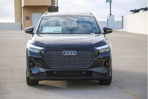 2025 Audi Q4 e-tron Premium 55 quattro