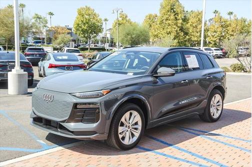 2025 Audi Q6 e-tron Premium Plus