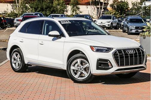 2023 Audi Q5 Premium 40 TFSI quattro S tronic
