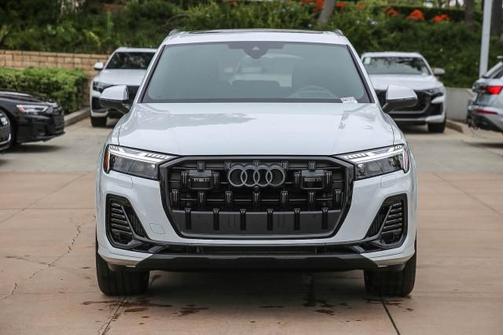 2025 Audi Q7 55 Prestige