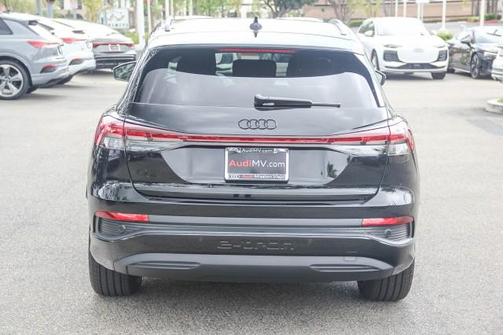 2025 Audi Q4 e-tron Premium 45 RWD