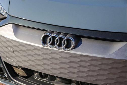 2022 Audi e-tron GT Premium Plus