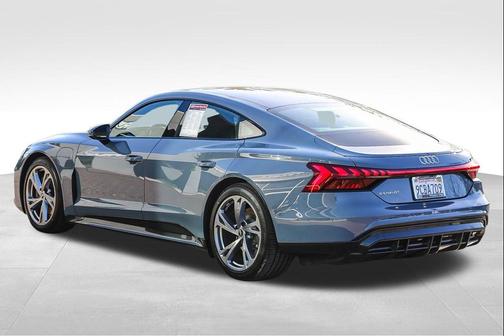 2022 Audi e-tron GT Premium Plus