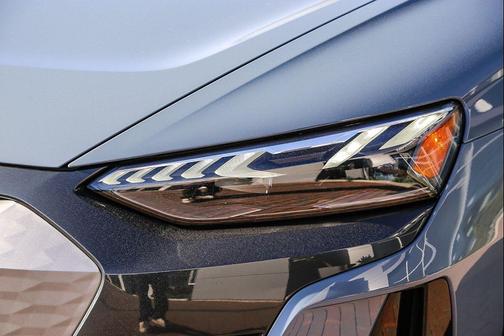 2022 Audi e-tron GT Premium Plus