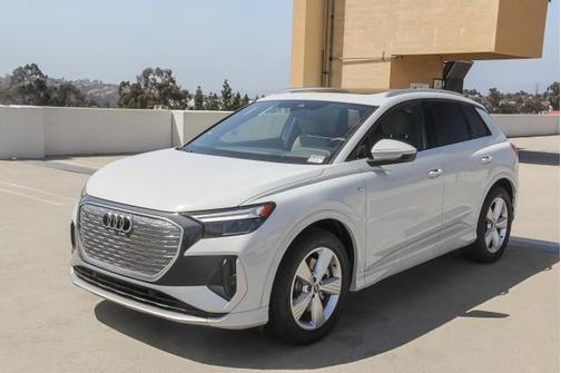 2025 Audi Q4 e-tron Premium Plus 55 quattro