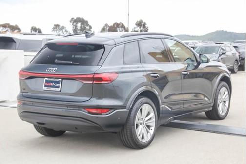 2025 Audi Q6 e-tron Premium