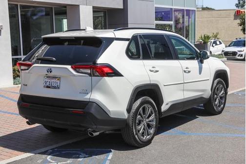 2022 Toyota RAV4 Hybrid XLE Premium