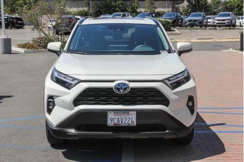 2022 Toyota RAV4 Hybrid XLE Premium